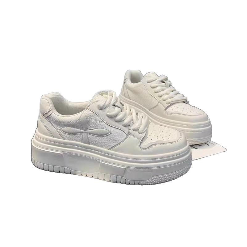 2025 new little white shoes for women, small fragrant style, thin thick soles, increased height, spring versatile shoes, bread shoes for women