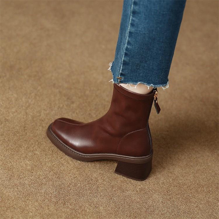 

Huge comfortable! Soft to explode! Niche square head thick heel short boots rear zipper elastic single boots 40 коричневый