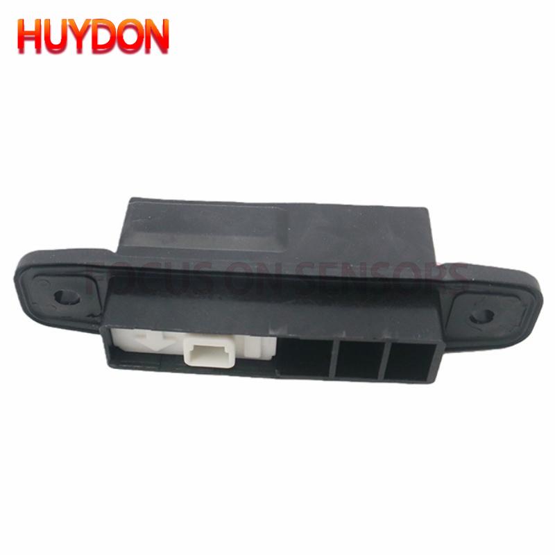 84840-0E030 Car Rear Trunk Lid Release Switch Button For Toyota Lexus Highlander Camry 848400E030 84840-06030 Car Accessories