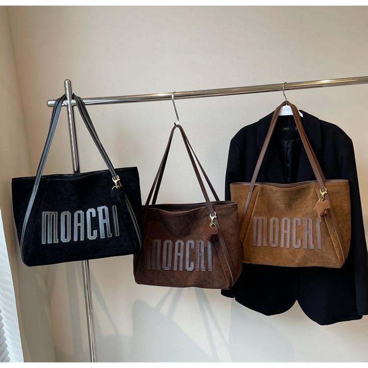 Autumn and Winter Retro Large-capacity Bag Women's 2024 New Fashion Commuter Shoulder Bag Suede Matte Tote Bag