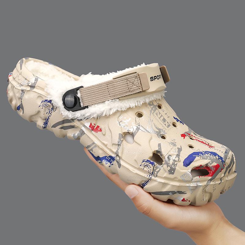 Fuzzy Men Clogs Outdoor Slippers Winter Fur Men Slippers Waterproof Garden Shoes Men Warm House Shoes Anti-slip Fur Slippers