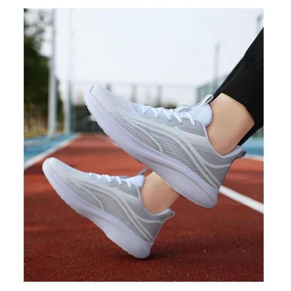 Fly Weave Sneakers Women Mesh Lightweight Soft Sole Shock Absorption Ultra Light Running Shoes Casual Shoes