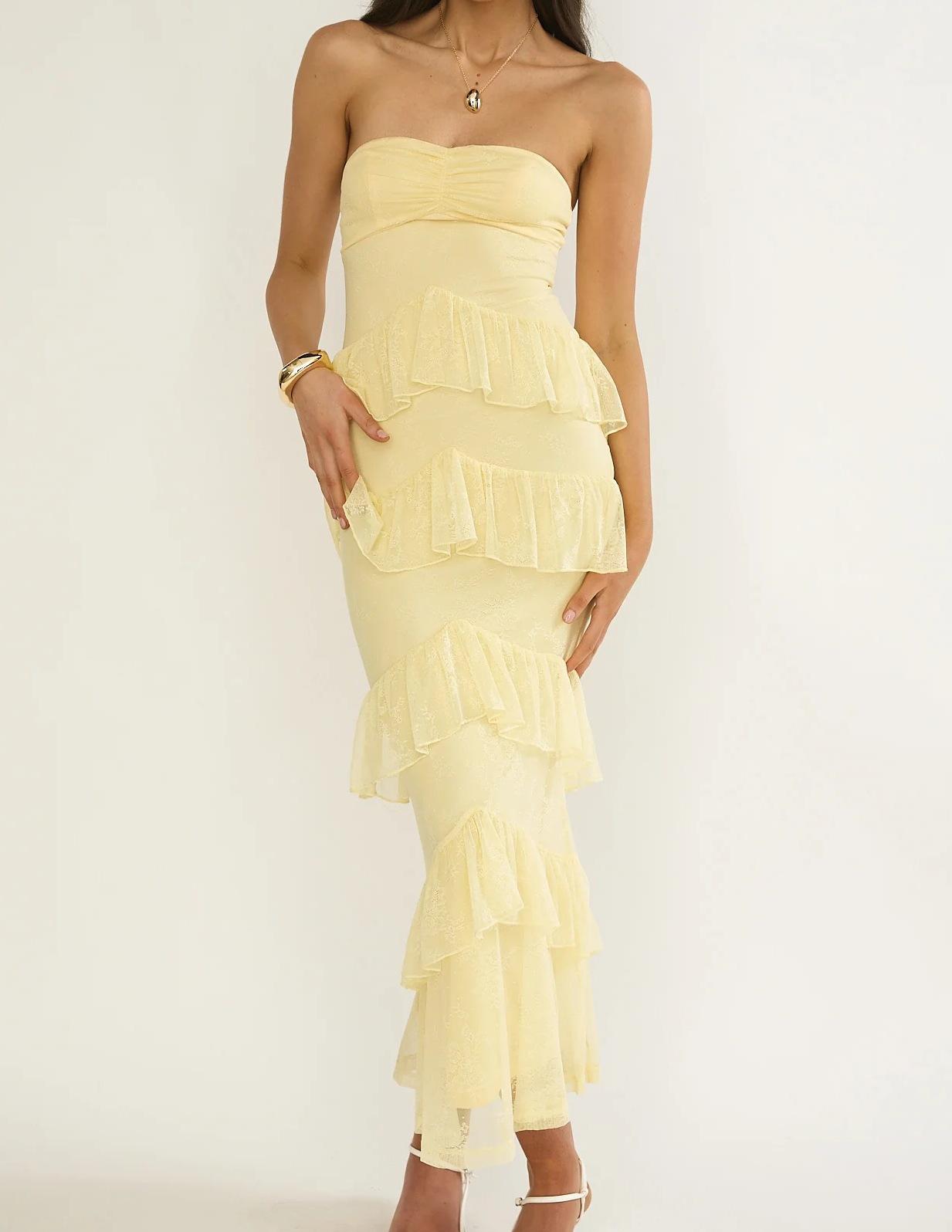 European and American tube top cake dress women s summer new slim-fitting ruffle leaf edge long dress fashionable and sexy evening dress dress S светло-желтого