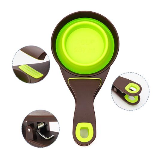 Collapsible Pet Scoop Silicone Measuring Cup with Sealing Clip 2 in 1 Multi-Function Scoop Bowls for Dog Cat Food Water
