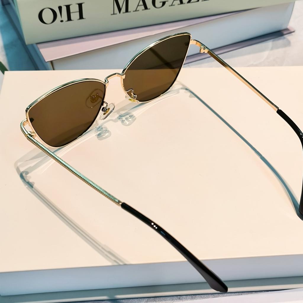 Cat Eye SunGlasses Women Metal Frame Trendy  Glasses Trendy Vintage Style Shades Cute Eyewear for Ladies