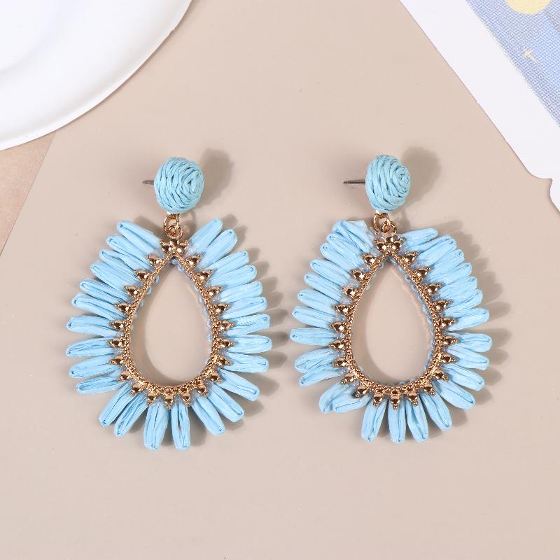 Exaggerated Handmade Retro Rattan Raffia Geometric Earrings Ethnic Style Summer Beach Women'S Tassel Earring