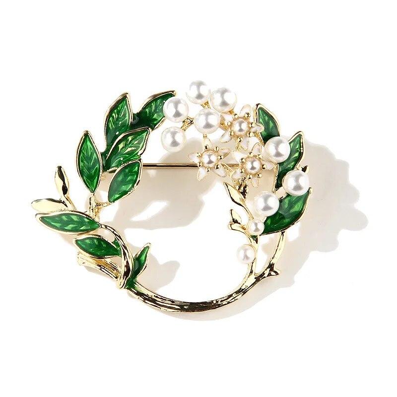 Korean Fashion Enamel Gardenia Flower Brooches For Women Luxury Design Pearl Casual Office Brooch Pin Gifts For Girl
