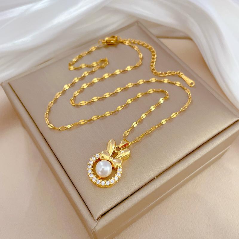Titanium Steel Light Luxury Temperament Gorgeous Pearl Bow Necklace Women'S Versatile Collarbone Chain Titanium Steel Chain