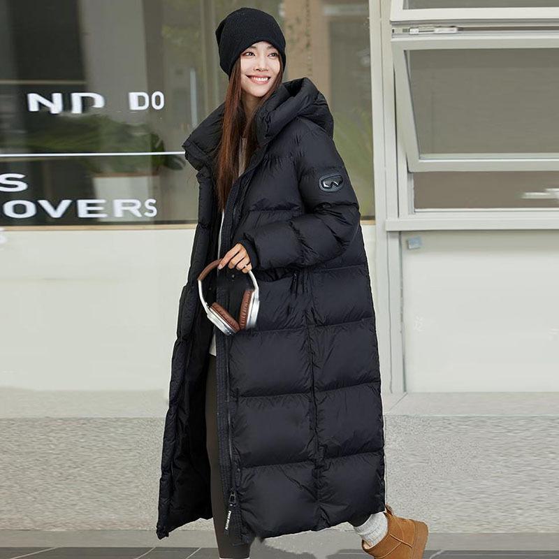 

Модная длинная пуховая куртка с капюшоном женская 2025 зима утолщенная пух белой утки повседневная парная до колена пуховик из пуха белой утки S чёрный