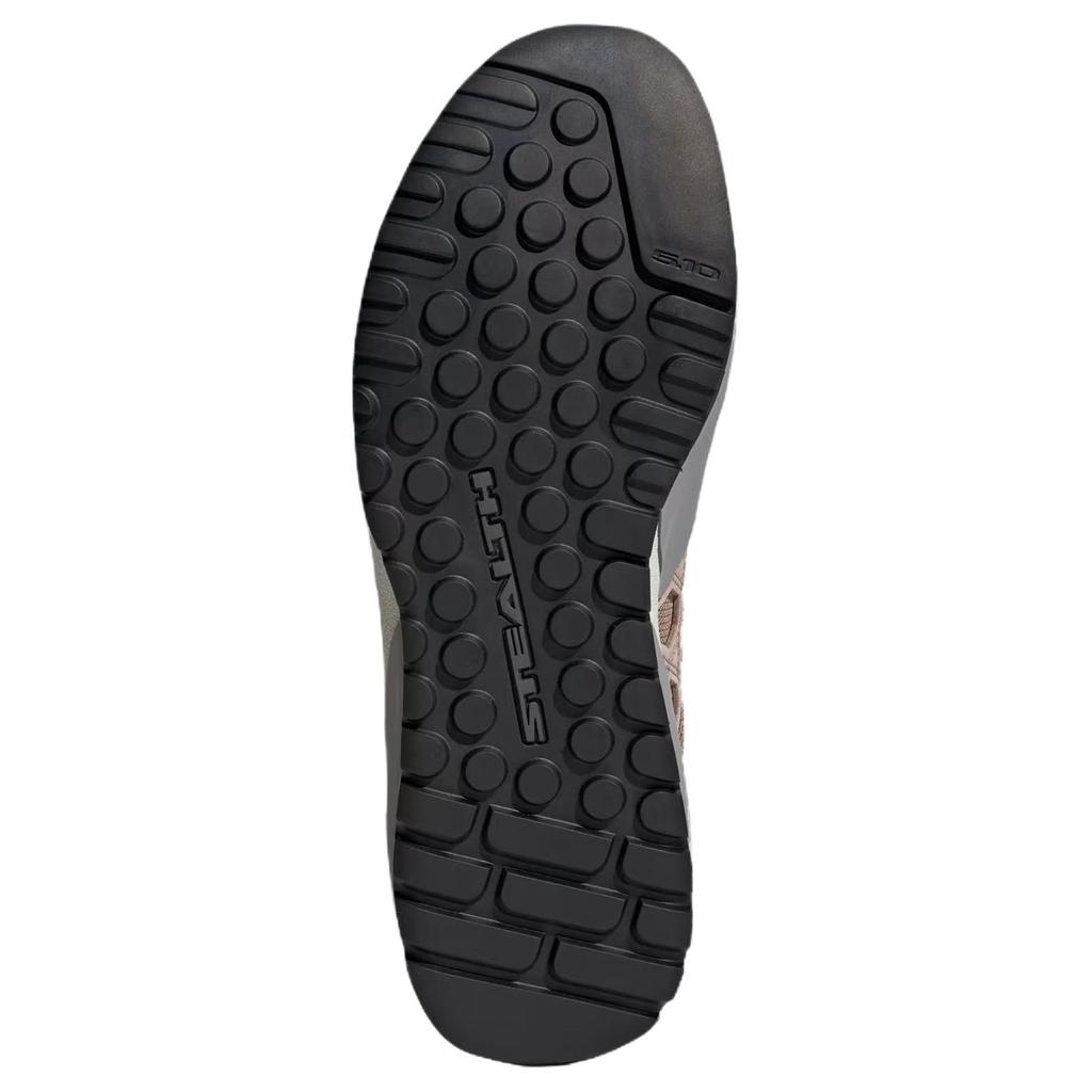 Adidas GUIDE Low top Outdoor Shoes Women's Taupe JR3876