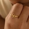 Bague personnalisée à deux lettres pour femmes et filles 2 mm Initiales personnalisées Bague ouverte Bijoux de nom en acier inoxydable Tendances Cadeaux d'anniversaire