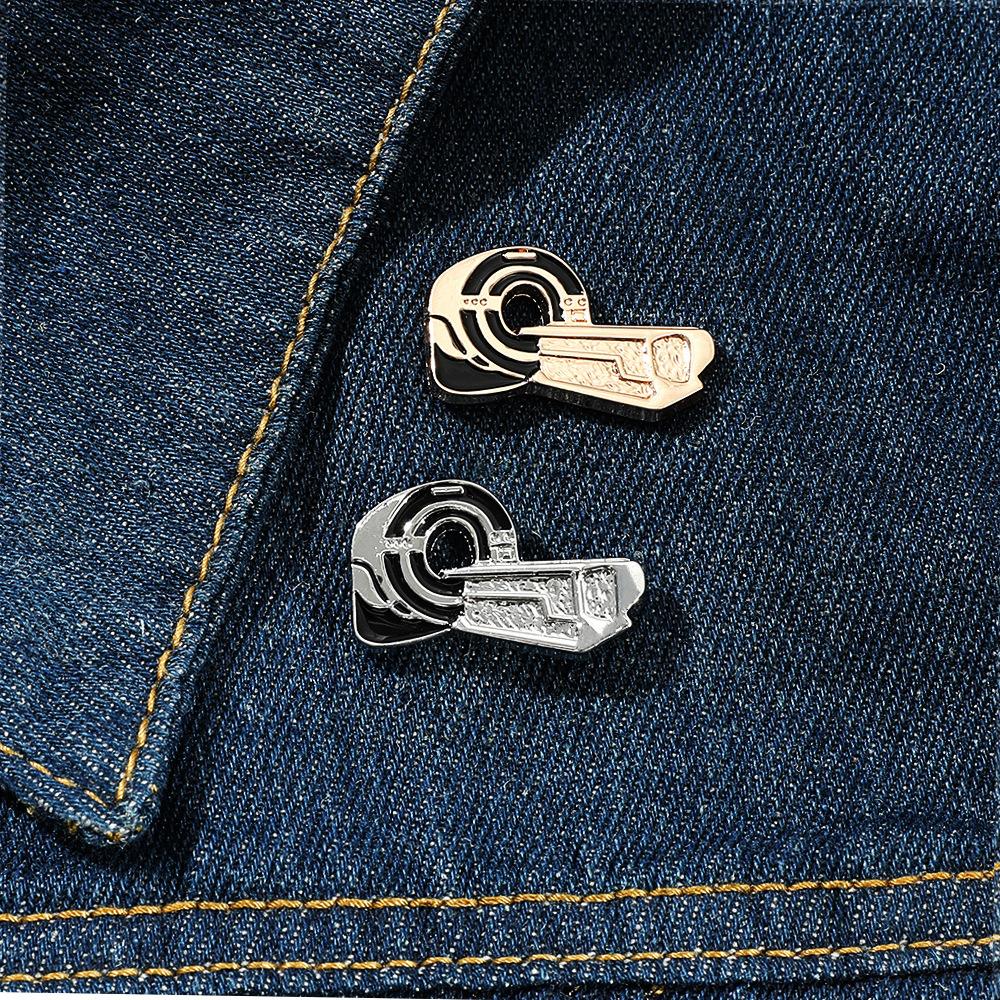 Japanese anime NMR ct cartoon brooch personalized alloy dripping metal badge shirt pin buckle