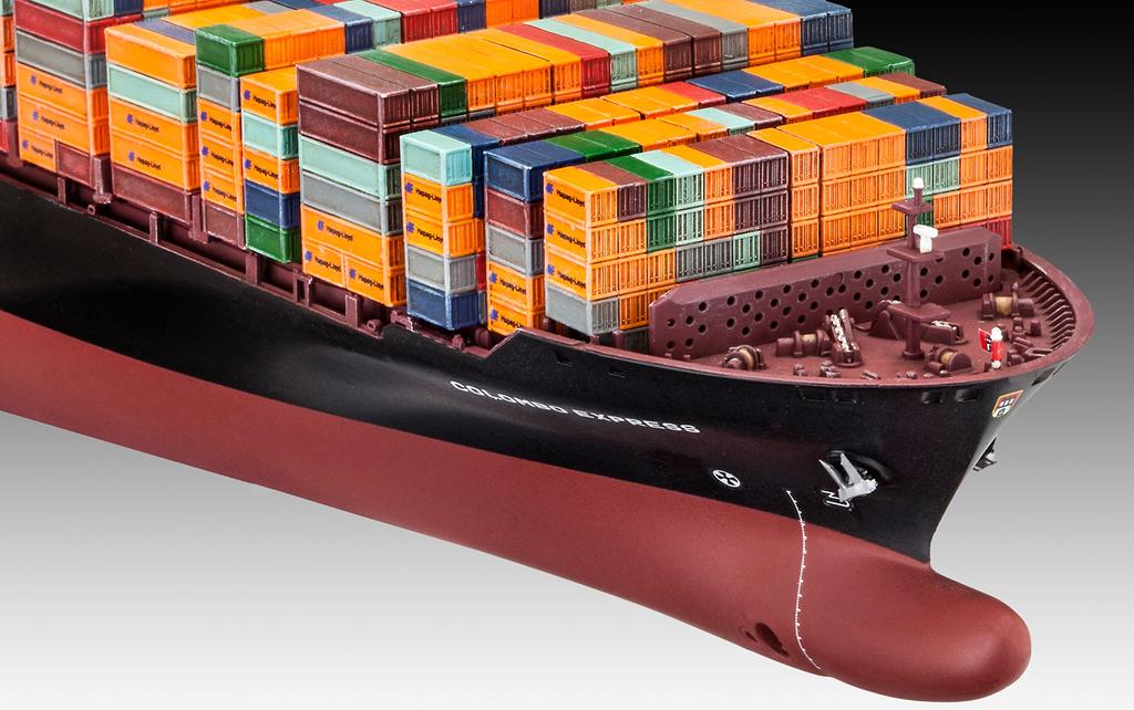 German Revell Container Ship Colombo Express Plastic Model 05152 1/700