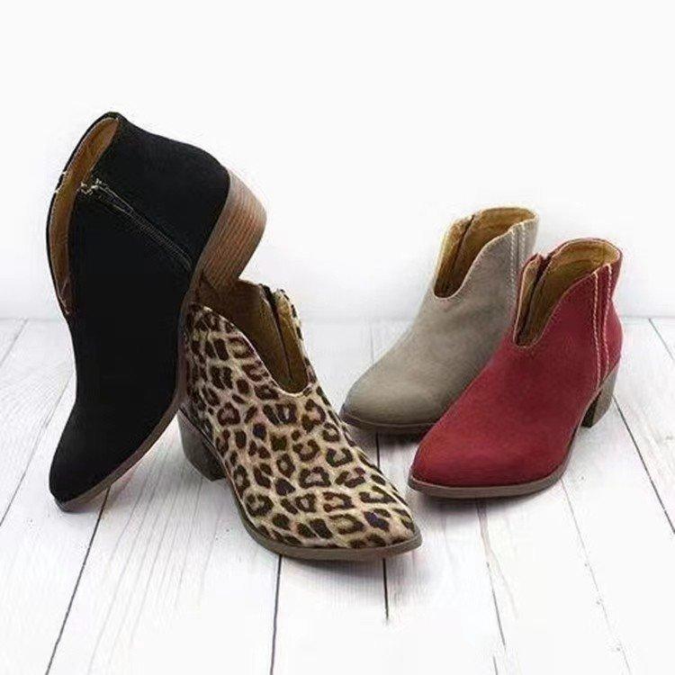 Outer size large size square heel pointed fashion boots autumn and winter new short tube side zipper women's boots