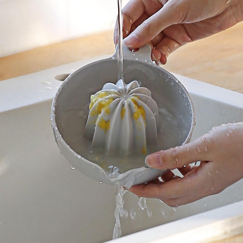 Lemon Manual Juicer Press Type Orange Press, Portable Fruit and Vegetable Juicing Cup Fruit Dehydration Extruder