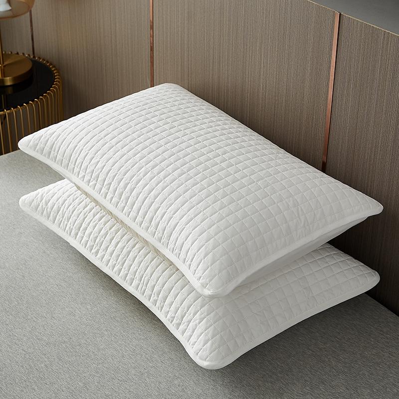 Solid color cotton minimalist pillowcases are skin-friendly and breathable soft comfortable and smooth single package