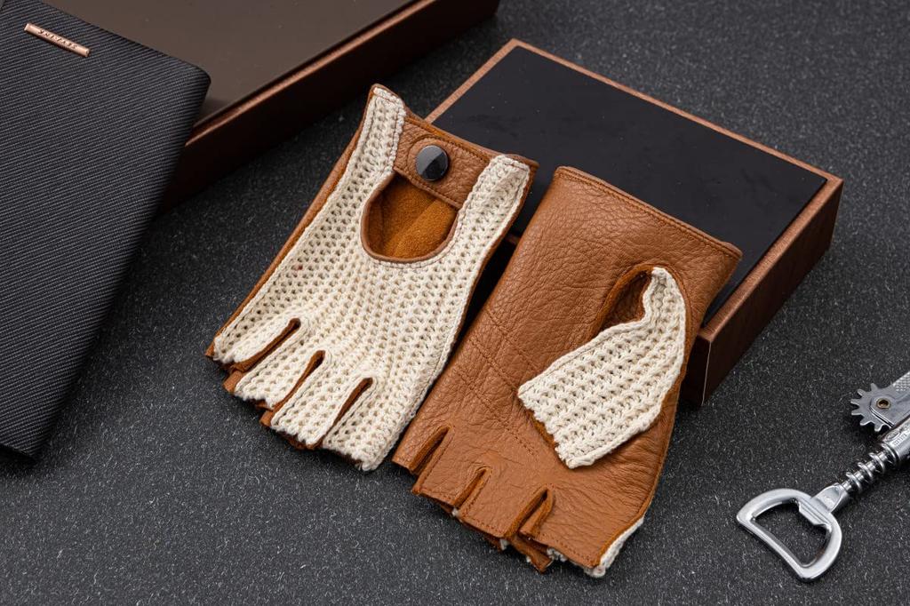 NappaNovum Deerskin Crochet Stringback Driving Medium Gloves, Camel,
