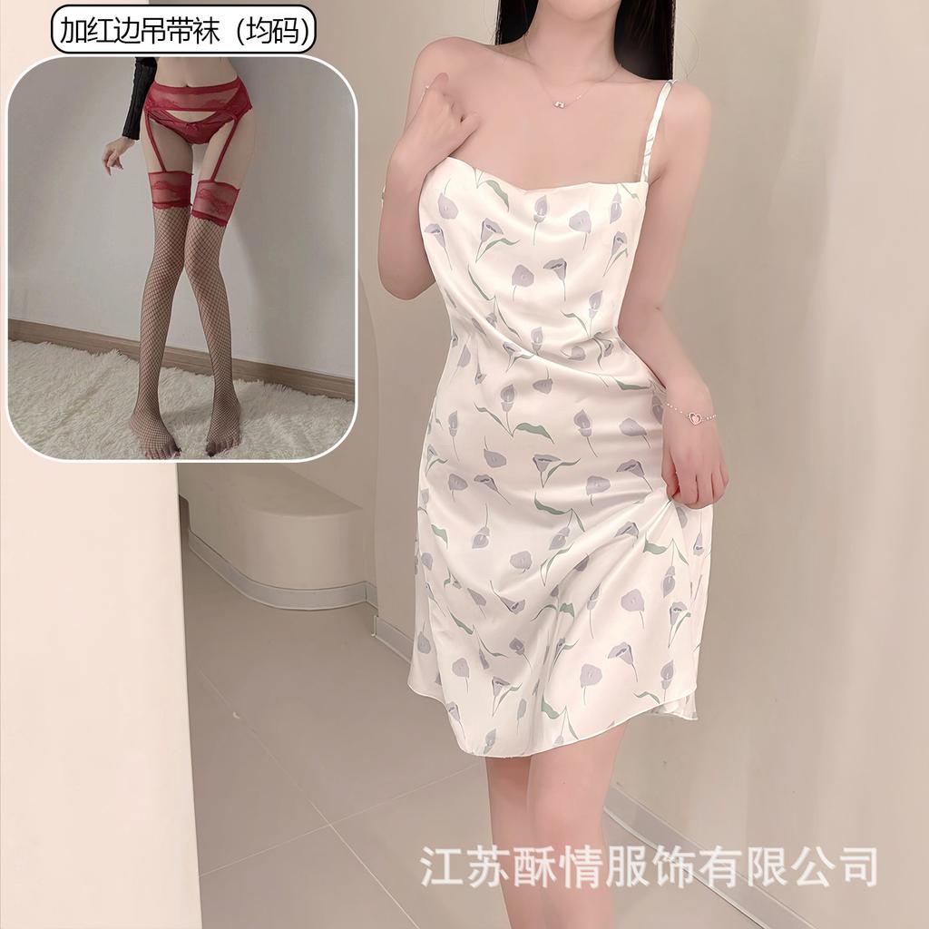 Crispy new Internet celebrity explosion sexy women's pajamas advanced feeling ice silk summer pure desire wind small floral suspender nightdress
