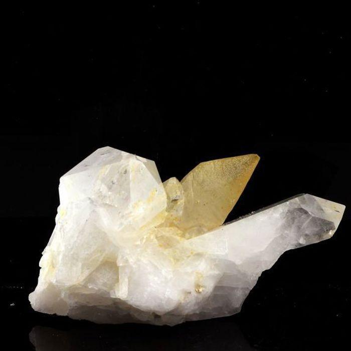 Pierres et Minéraux. Quartz + Calcite. 264.45 ct. Montvernier, Saint-Jean-de-Maurienne, Savoie, France.