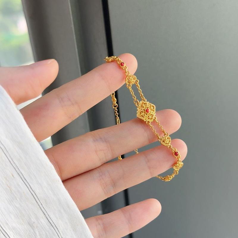 Classic hollow out palace style flower bracelets for women inlay south red round beads chain bangles Hanfu qipao