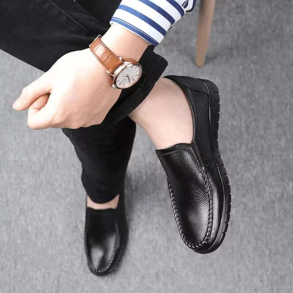 Men's autumn new versatile breathable casual middle-aged and elderly one-pedal soft leather casual business hotel black leather shoes