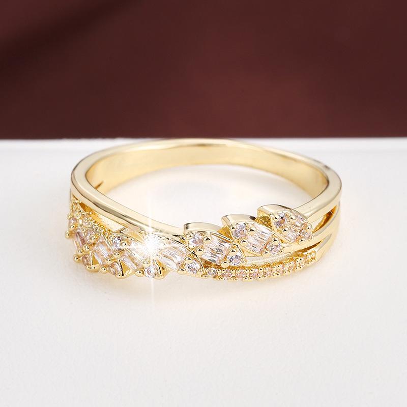 Elegant Oval Zircon Inlaid Ring - Fashionable Pure Copper Women's Jewelry