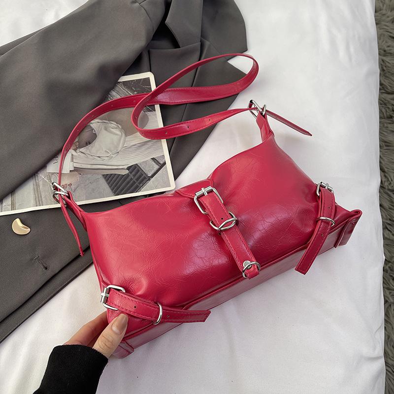 Dámská jednobarevná magnetická spona bagetová crossbody taška volnočasová PU šikmá ramenní taška s nastavitelným popruhem