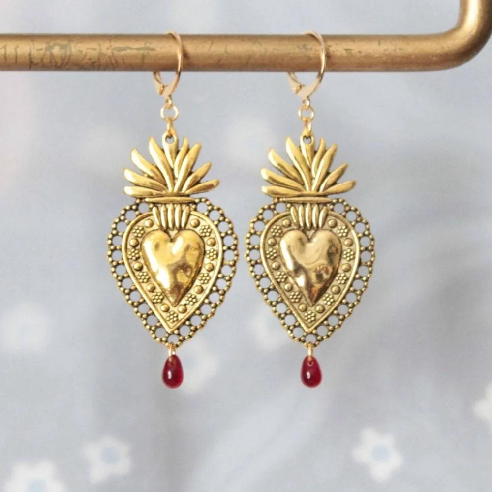 Exaggerate Fashion Heart-shaped Hollowing Red Dripping Blood Oath Dangle Earrings for Women Retro Ethnic Jewelry Accessory Gifts