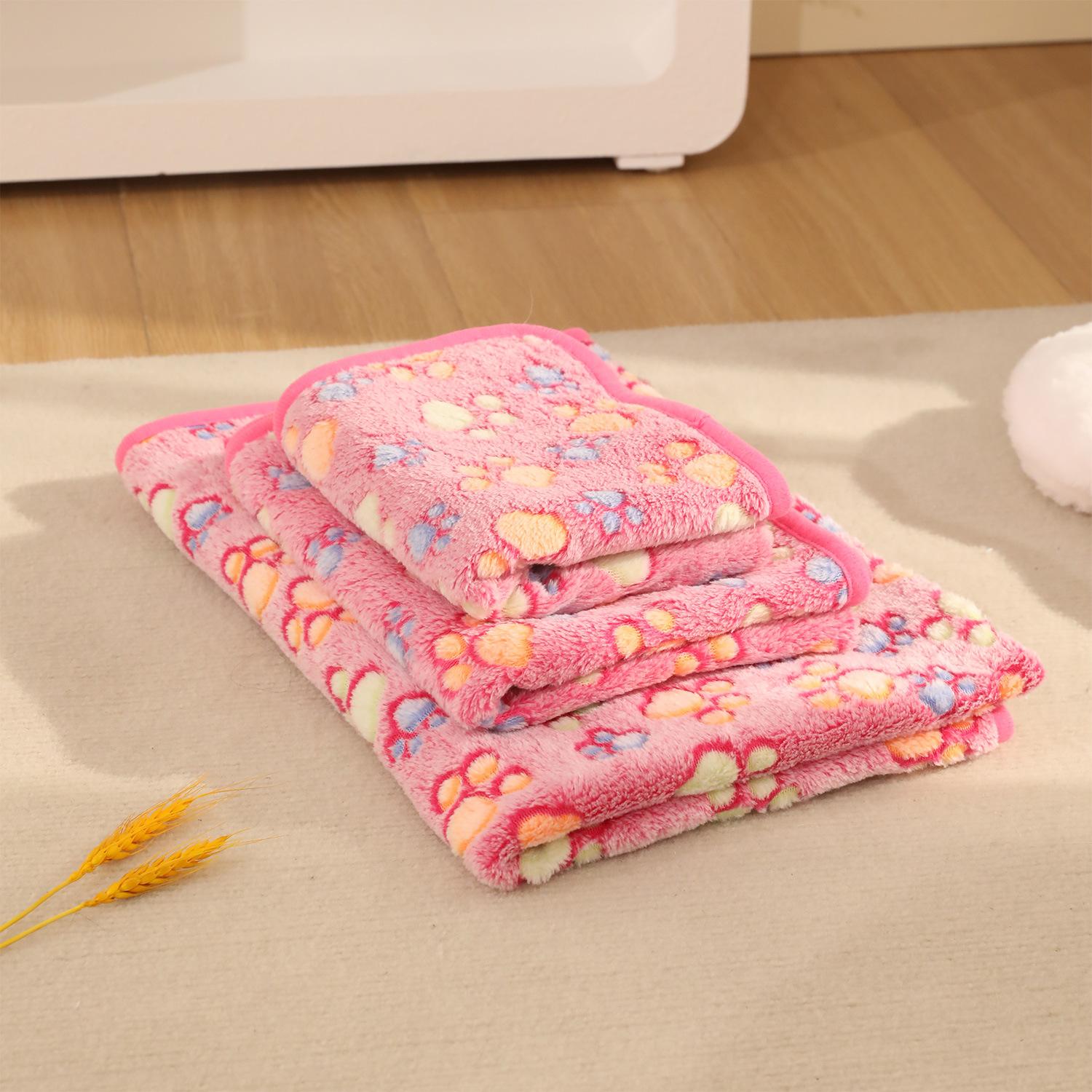 

High Quality Soft Fluffy Pet Blanket Cute Dog Cat Paw Print Thick Coral Fleece Blankets Pet Mat Warm and Comfortable Thermal Pad 60x40CM рожевий