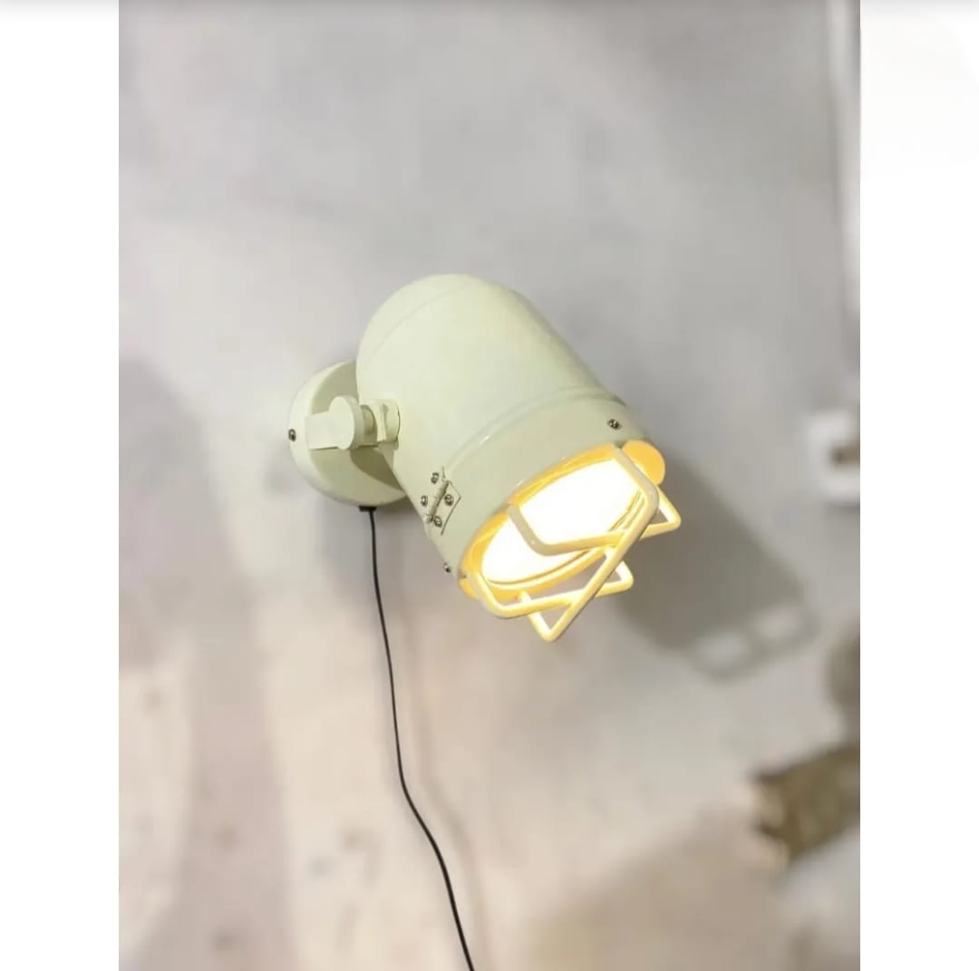 

Vintage Handmade Adjustable Cage Wall Lamp Rustic Metal Sconce for Loft Bar Home Decor Living Room Bedroom Porch Light Fixture Gift білий