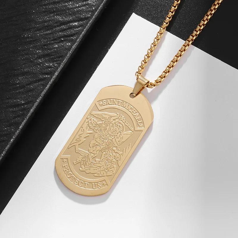 Fashion Hip Hop Stainless Steel Double Koi Fish Medal Pendant Necklace for Men and Women Fashion Lucky Jewelry Gift