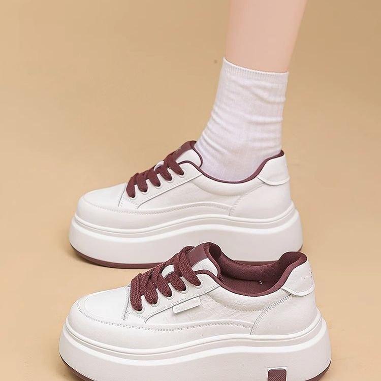 Thick-soled muffin little white shoes women's 2025 autumn new popular versatile and thin breathable height-increasing sports and leisure board shoes