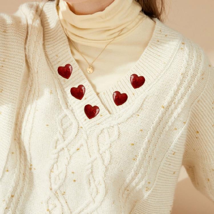 Versatile Red Heart Pin Zinc Alloy Brooch Adaptable to Various Clothing Style Combinations Lapel Pin Accessory