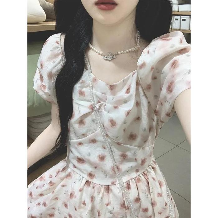 

Coffee break French floral dress women s summer neck strap temperament sweet and beautiful milk fufu gentle first love long dress 3XL червоний