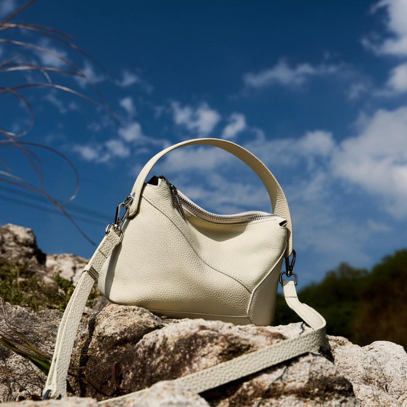 Vrchní vrstva hovězí kůže High End Strop Nová geometrická taška Mini Pravá kůže Polštářová taška Jednoramenná Crossbody kabelka Dámská taška