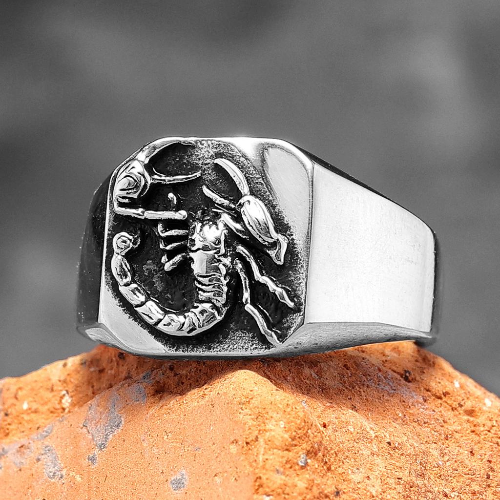 Poisonous Scorpion Stainless Steel Mens Womens Rings Punk Unique Trendy for Couple Male Biker Jewelry Creativity Gift Wholesale