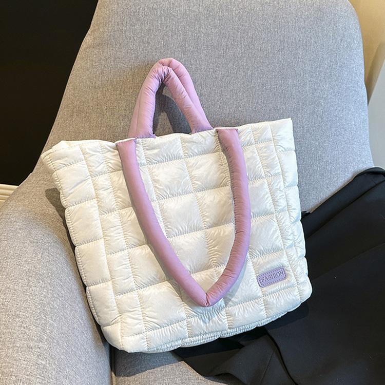 

Trendy Lattices Quilted Tote Bag Winter Large Capacity Ladies Handbag Perfect Shoulder Bags For Women Commuting And Gift 43x31x12cm