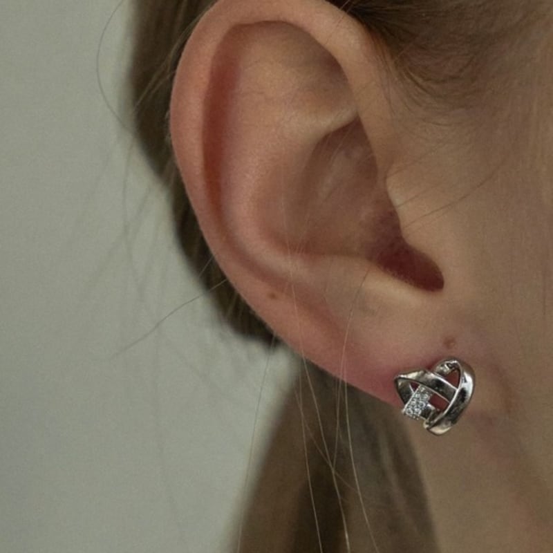 Aora HEART CROSS CZ EARRING SM_015_016