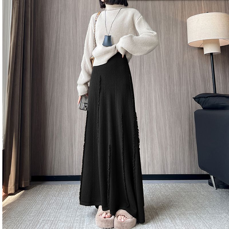 

Black Knitted Half Skirt Women s Autumn and Winter Design Tassel Hairy Edge Pleated Skirt, High Waist Large Swing A-line Skirt One Size чорний