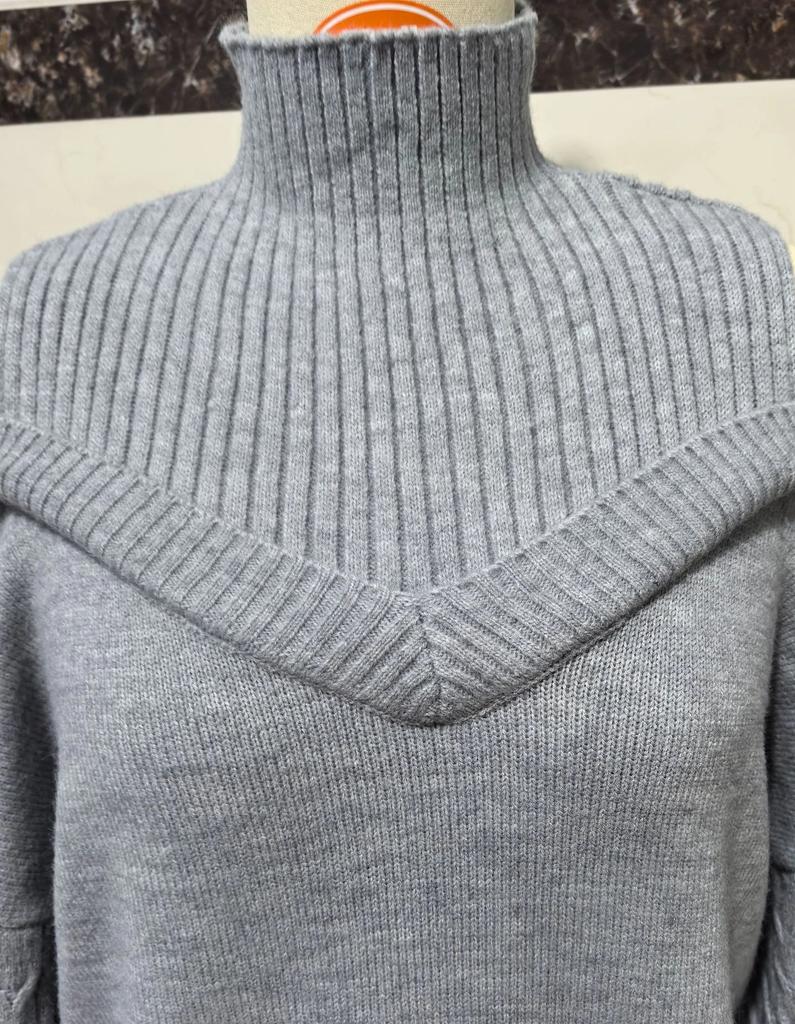 Open-shoulder Loose Semi-turtleneck Sweater with Lantern Sleeves