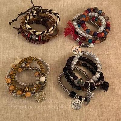 Vintage Böhmisches Armbandset mit Bodhi-Samenperlen: Vierteiliger Ethno-Stil Handschmuck für Damen
