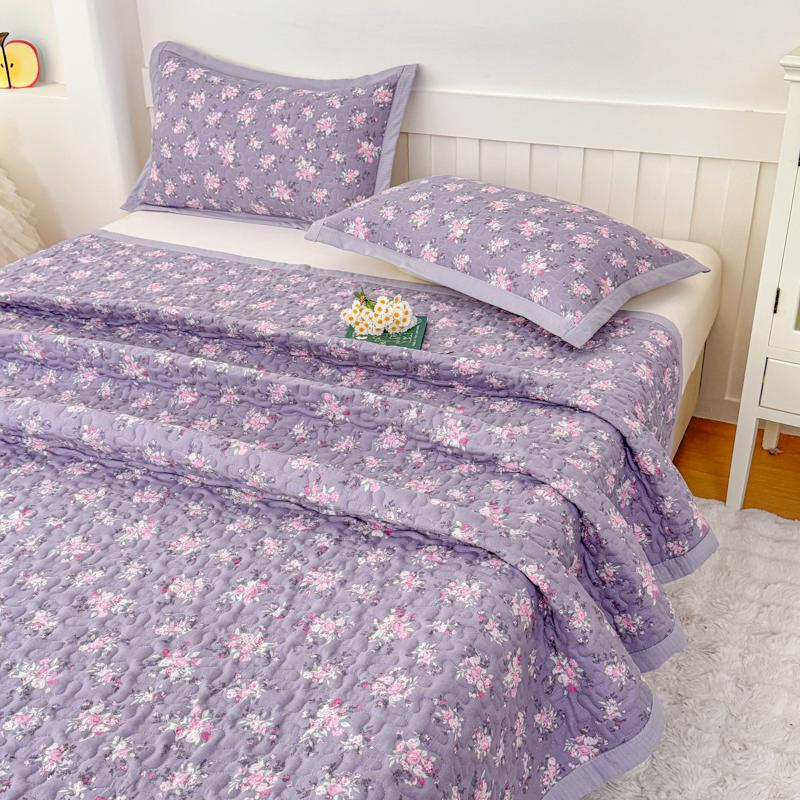 1Pc Purple Flower Quilted Bedspreads For Bed Thick Patchwork Blanket Single/Queen/King Floral Style Quilted Duvet Soft Bedspread