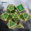 7 Stück grüne goldene Fischschuppen-Metallwürfel aus massivem Metall, polyedrisches Würfelset, geeignet für Rollenspiele, RPG-Brettspiele, Kartenspiele