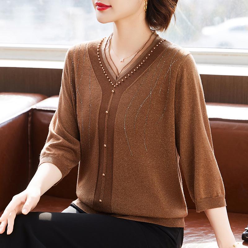 

Stylish Thin Base Layer Knit T-Shirt for Middle-Aged Women, Small Size, Mid-Sleeve, Perfect for Spring and Autumn 3XL (140-160 lbs)