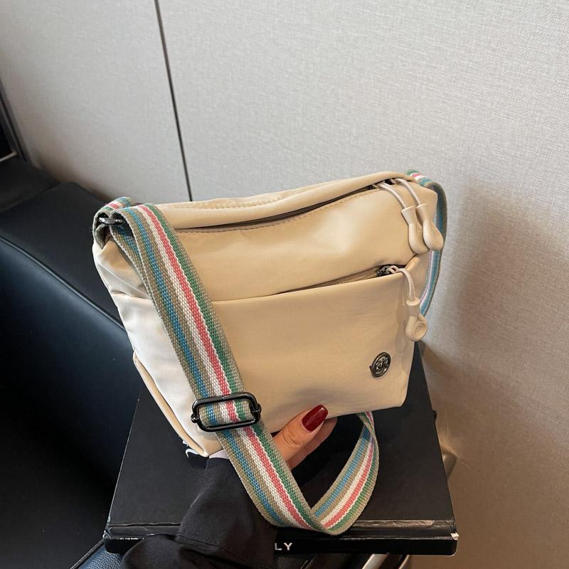 Codzienna nylonowa torba hobo crossbody dla kobiet designerskie torby na ramię 2025 lato mała pojemność tote damska podróżna torba shopper damskie portmonetki