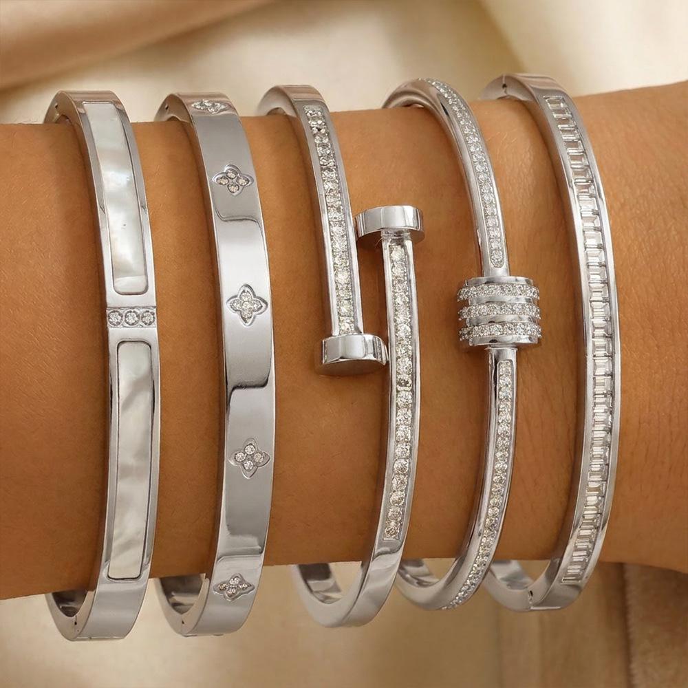 Waterproof Titanium Steel Diamond Nail Bracelet: Trendy, Fade-Resistant, Light Luxury, European-American Style