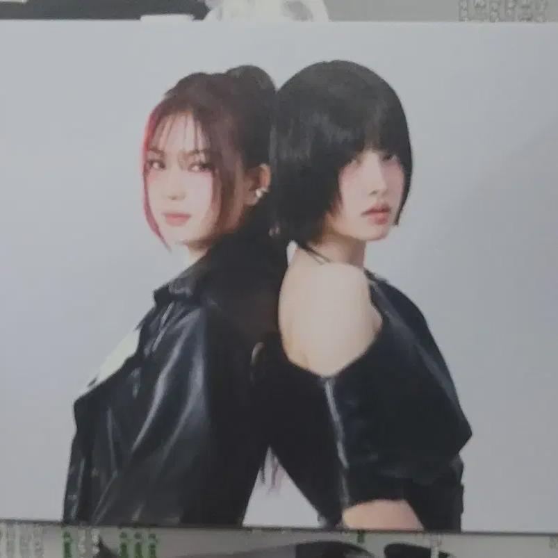 

Stayc Isa Yoon Broadcast Postcard