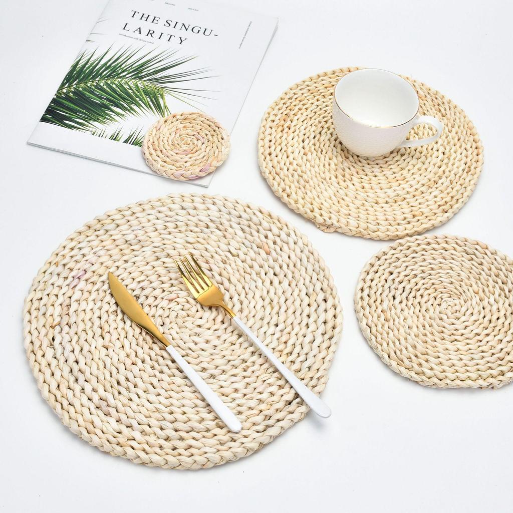 Japanese Handmade Woven Straw Coaster Set - Heat-Resistant, Non-Slip Corn Husk Placemats