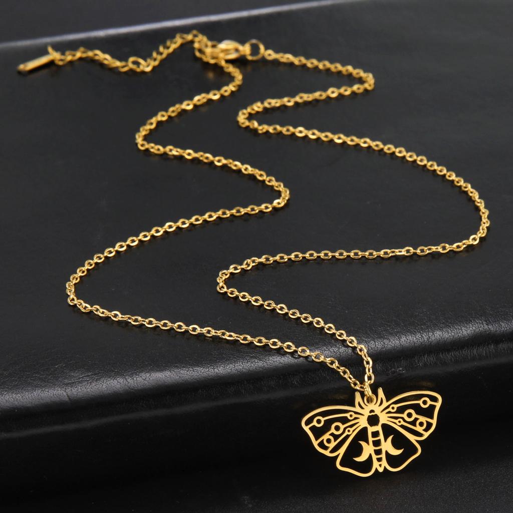 Vintage Moon Phase Luna Death Moth Pendant Necklaces for Women Stainless Steel Personality Gothic Butterfly Jewelry Gifts