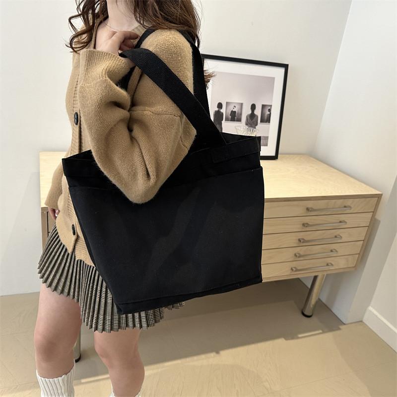 Elegant Black And White Tote Bag With Large Capacity For All Your Essentials Daily